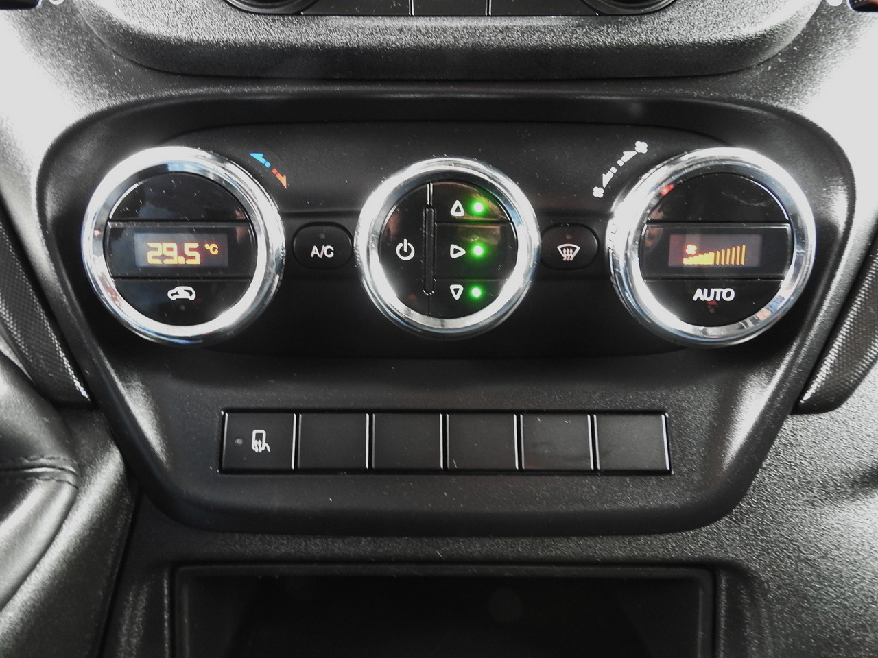 Carrinha de lona IVECO DAILY  35S18 TARPAULIN 10 PALLETS WEBASTO CRUISE CONTROL AIR CONDITIONING  180HP: foto 40