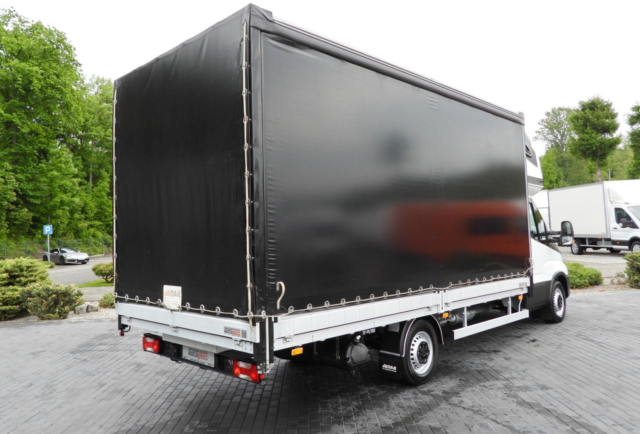 IVECO DAILY 35S18 TARPAULIN 10 PALLETS WEBASTO CRUISE CONTROL AIR CONDITIONING 180HP - Carrinha de lona: foto 3 IVECO DAILY 35S18 TARPAULIN 10 PALLETS WEBASTO CRUISE CONTROL AIR CONDITIONING 180HP - Carrinha de lona: foto 3