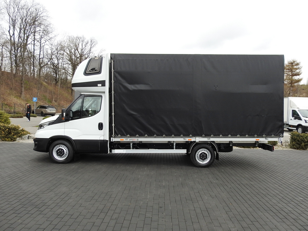 Carrinha de lona IVECO DAILY  35S18 TARPAULIN 10 PALLETS WEBASTO CRUISE CONTROL AIR CONDITIONING  180HP: foto 9