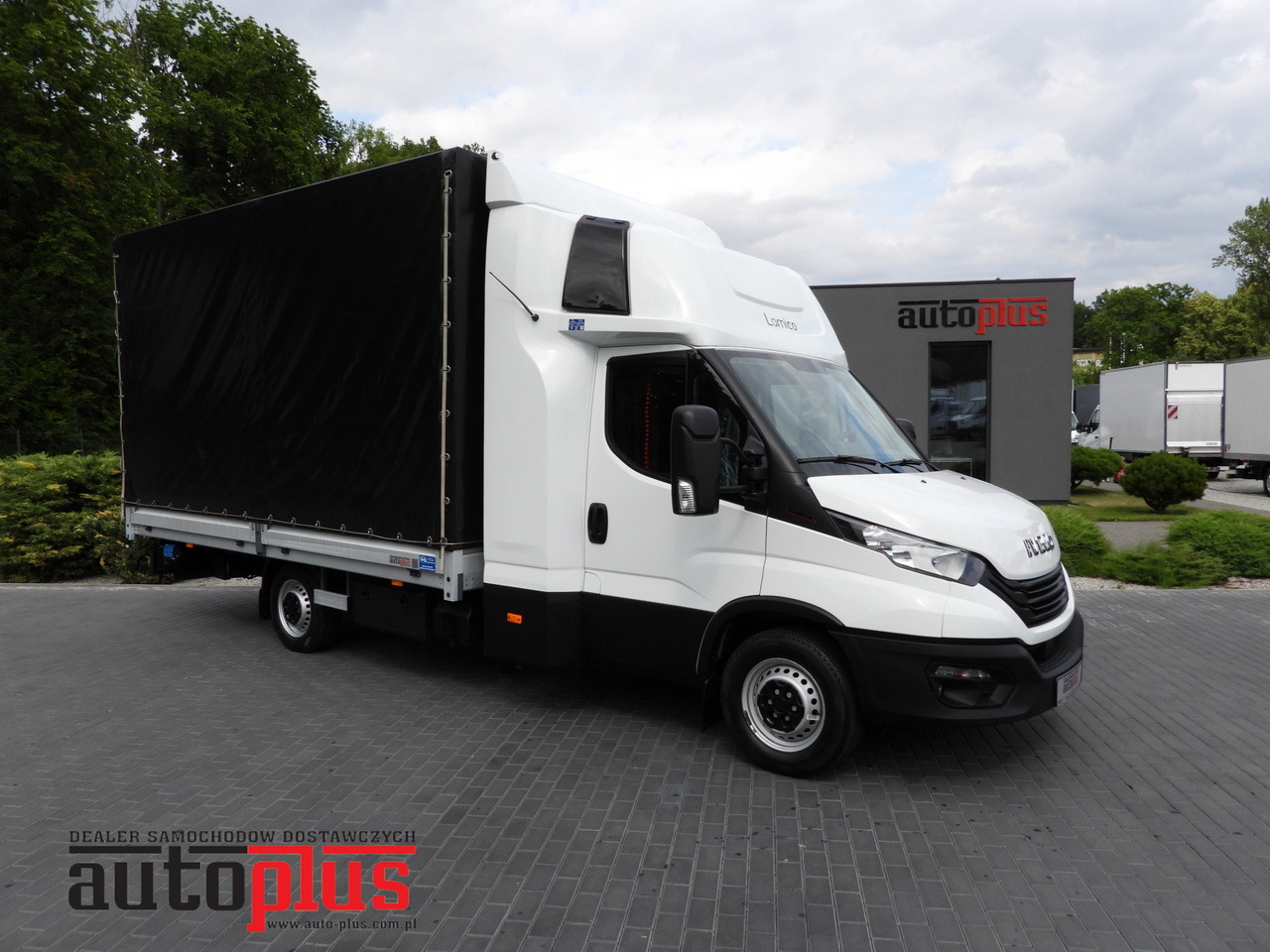 IVECO DAILY 35S18 TARPAULIN LIFT 10 PALLETS WEBASTO CRUISE CONTROL PNEUMATICS AIR CONDITIONING 180HP - Carrinha de lona: foto 1 IVECO DAILY 35S18 TARPAULIN LIFT 10 PALLETS WEBASTO CRUISE CONTROL PNEUMATICS AIR CONDITIONING 180HP - Carrinha de lona: foto 1