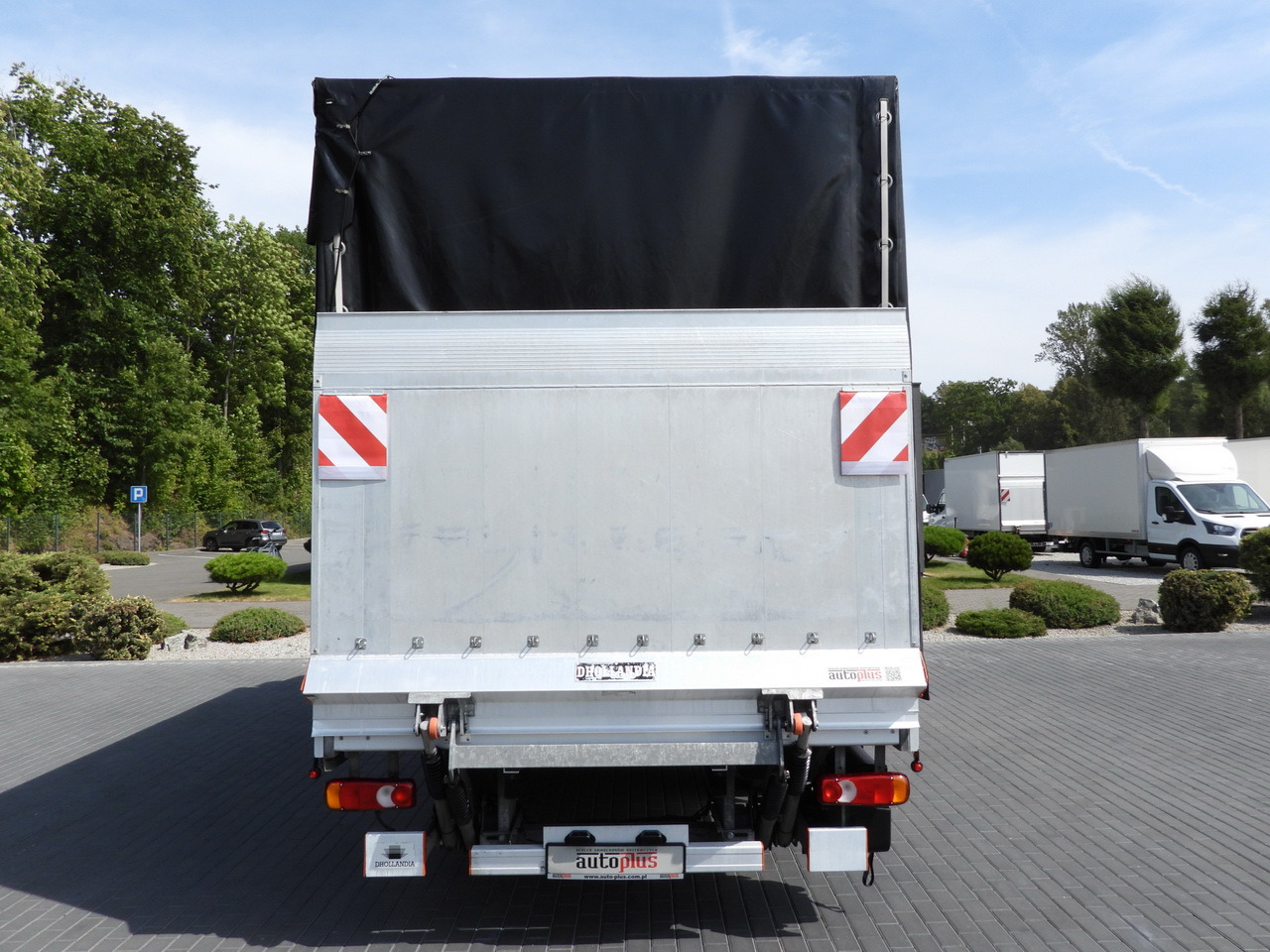 Carrinha de lona IVECO DAILY 35S18 TARPAULIN LIFT 8 PALLETS CRUISE CONTROL AIR CONDITIONING  180HP: foto 11