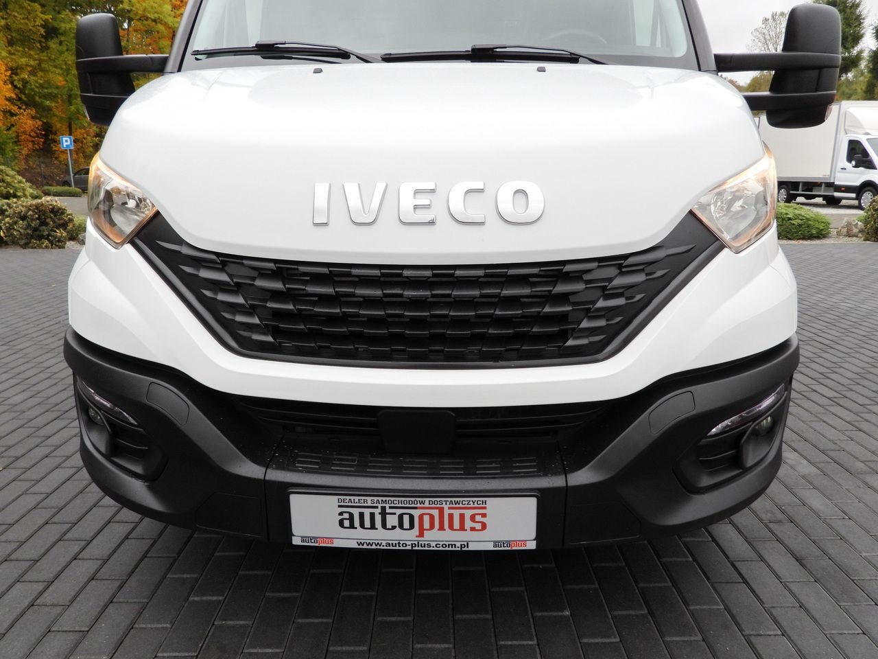 Carrinha de lona IVECO DAILY 35S18 TARPAULIN LIFT 8 PALLETS WEBASTO CRUISE CONTROL AIR CONDITIONING  180HP: foto 15