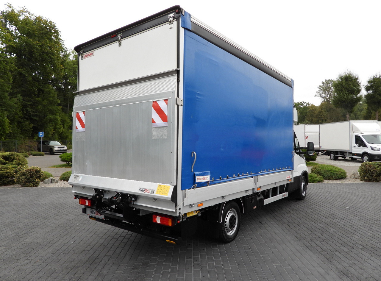 IVECO DAILY 35S18 TARPAULIN LIFT 8 PALLETS WEBASTO CRUISE CONTROL LED LIGHTS AIR CONDITIONING 180HP - Carrinha de lona: foto 3 IVECO DAILY 35S18 TARPAULIN LIFT 8 PALLETS WEBASTO CRUISE CONTROL LED LIGHTS AIR CONDITIONING 180HP - Carrinha de lona: foto 3