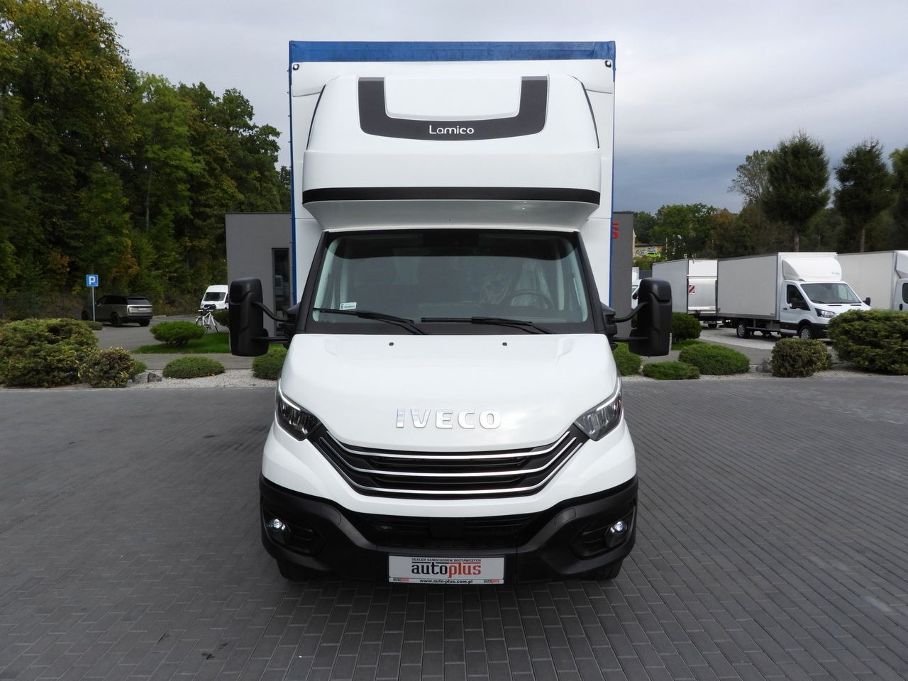 IVECO DAILY 72C18 TARPAULIN LIFT 14 PALLETS WEBASTO CRUISE CONTROL LED LIGHTS TWIN WHEELS AIR CONDITIONING 180HP - Carrinha de lona: foto 5 IVECO DAILY 72C18 TARPAULIN LIFT 14 PALLETS WEBASTO CRUISE CONTROL LED LIGHTS TWIN WHEELS AIR CONDITIONING 180HP - Carrinha de lona: foto 5