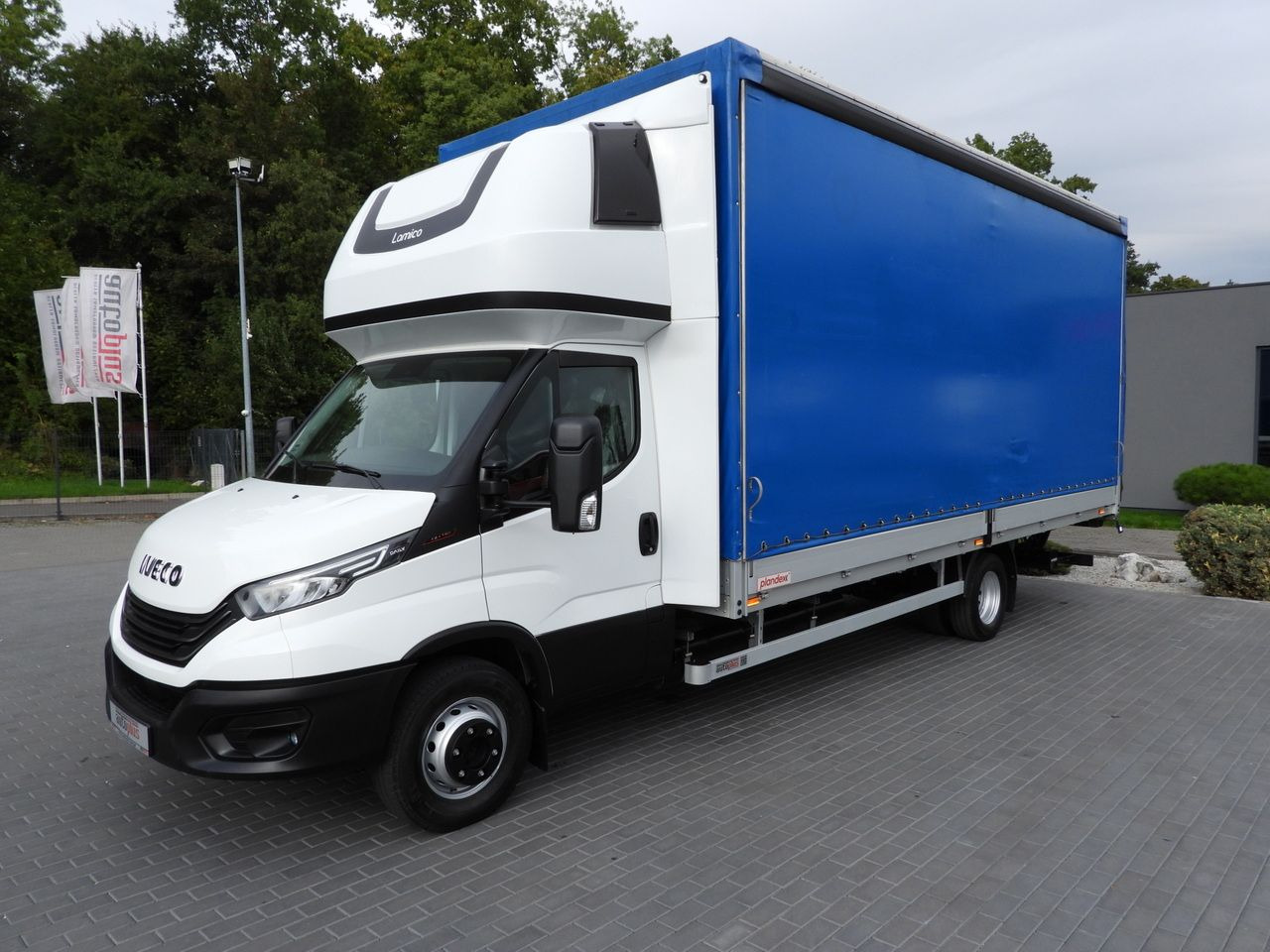 Camião de lona IVECO DAILY 72C18 TARPAULIN LIFT 14 PALLETS WEBASTO CRUISE CONTROL LED LIGHTS TWIN WHEELS AIR CONDITIONING  180HP: foto 6