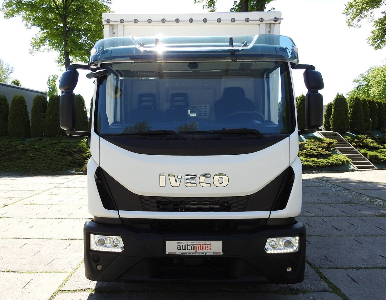 IVECO EUROCARGO 120 - 220 TARPAULIN LIFT 20 PALLETS LED LIGHTS AUTOMATIC TRANSMISSION HI-MATIC TWIN WHEELS AIR CONDITIONING 220HP - Camião de lona: foto 5 IVECO EUROCARGO 120 - 220 TARPAULIN LIFT 20 PALLETS LED LIGHTS AUTOMATIC TRANSMISSION HI-MATIC TWIN WHEELS AIR CONDITIONING 220HP - Camião de lona: foto 5