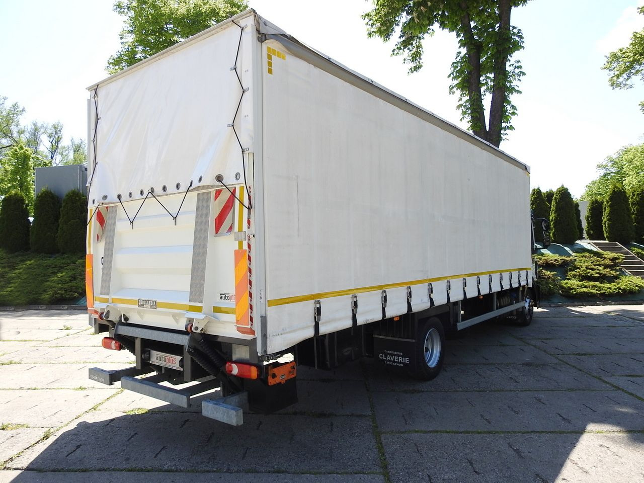 IVECO EUROCARGO 120 - 220 TARPAULIN LIFT 20 PALLETS LED LIGHTS AUTOMATIC TRANSMISSION HI-MATIC TWIN WHEELS AIR CONDITIONING 220HP - Camião de lona: foto 3 IVECO EUROCARGO 120 - 220 TARPAULIN LIFT 20 PALLETS LED LIGHTS AUTOMATIC TRANSMISSION HI-MATIC TWIN WHEELS AIR CONDITIONING 220HP - Camião de lona: foto 3