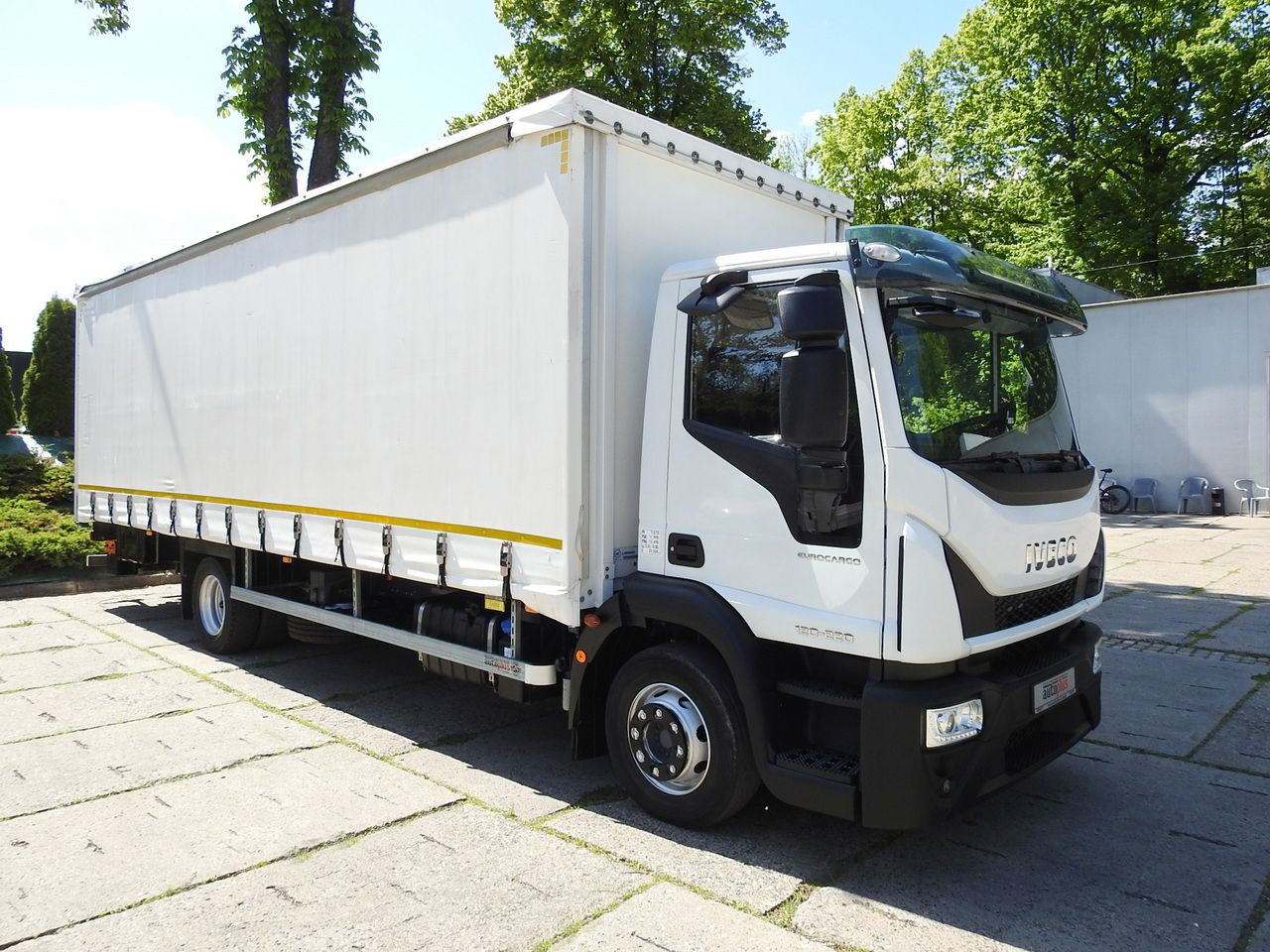 IVECO EUROCARGO 120 - 220 TARPAULIN LIFT 20 PALLETS LED LIGHTS AUTOMATIC TRANSMISSION HI-MATIC TWIN WHEELS AIR CONDITIONING 220HP - Camião de lona: foto 4 IVECO EUROCARGO 120 - 220 TARPAULIN LIFT 20 PALLETS LED LIGHTS AUTOMATIC TRANSMISSION HI-MATIC TWIN WHEELS AIR CONDITIONING 220HP - Camião de lona: foto 4
