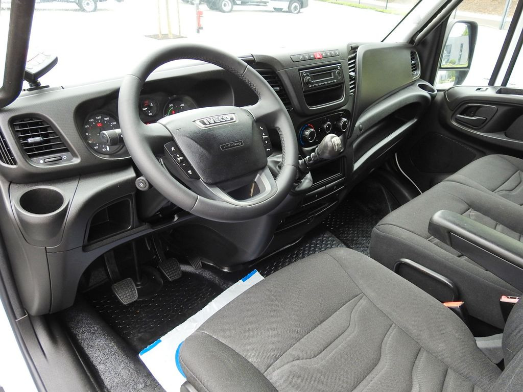 Iveco DAILY 35C15 KUHLKOFFER -12*C ZWILLINGSRÄDER - Carrinha frigorífica: foto 2 Iveco DAILY 35C15 KUHLKOFFER -12*C ZWILLINGSRÄDER - Carrinha frigorífica: foto 2