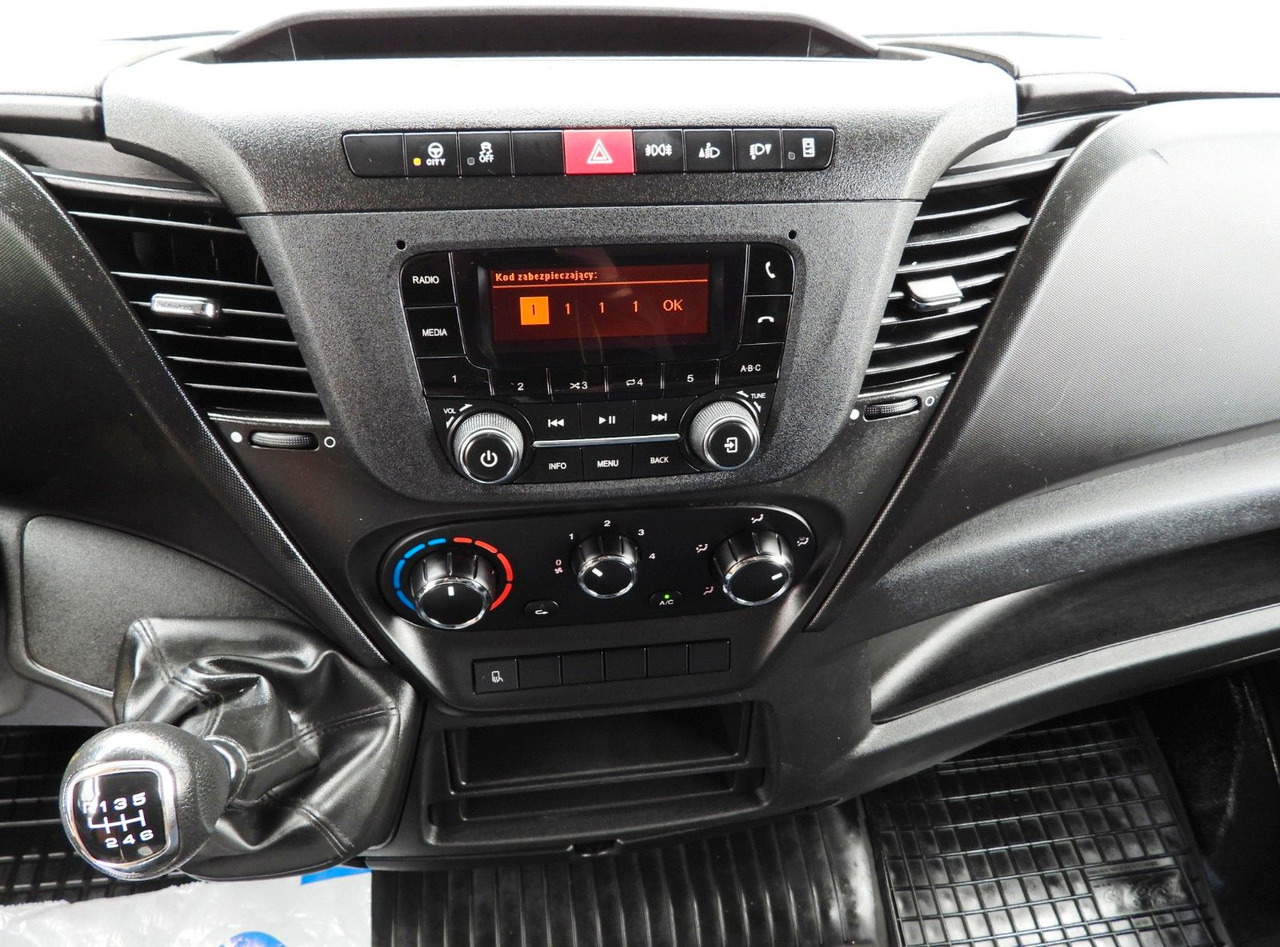 Carrinha de lona Iveco DAILY  35S18 PRITSCHE PLANE 10 PALETTEN WEBASTO: foto 27