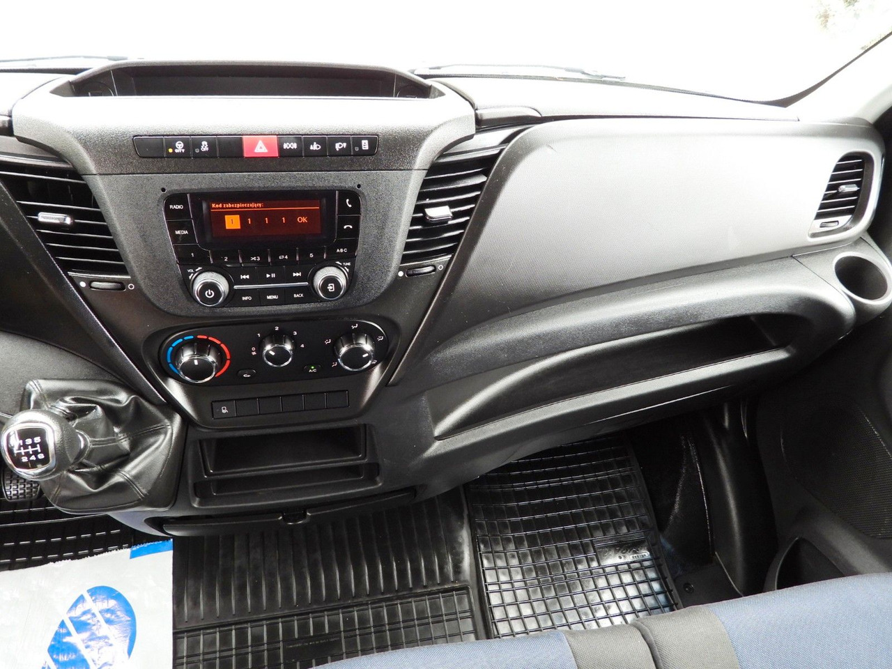 Carrinha de lona Iveco DAILY  35S18 PRITSCHE PLANE 10 PALETTEN WEBASTO: foto 26