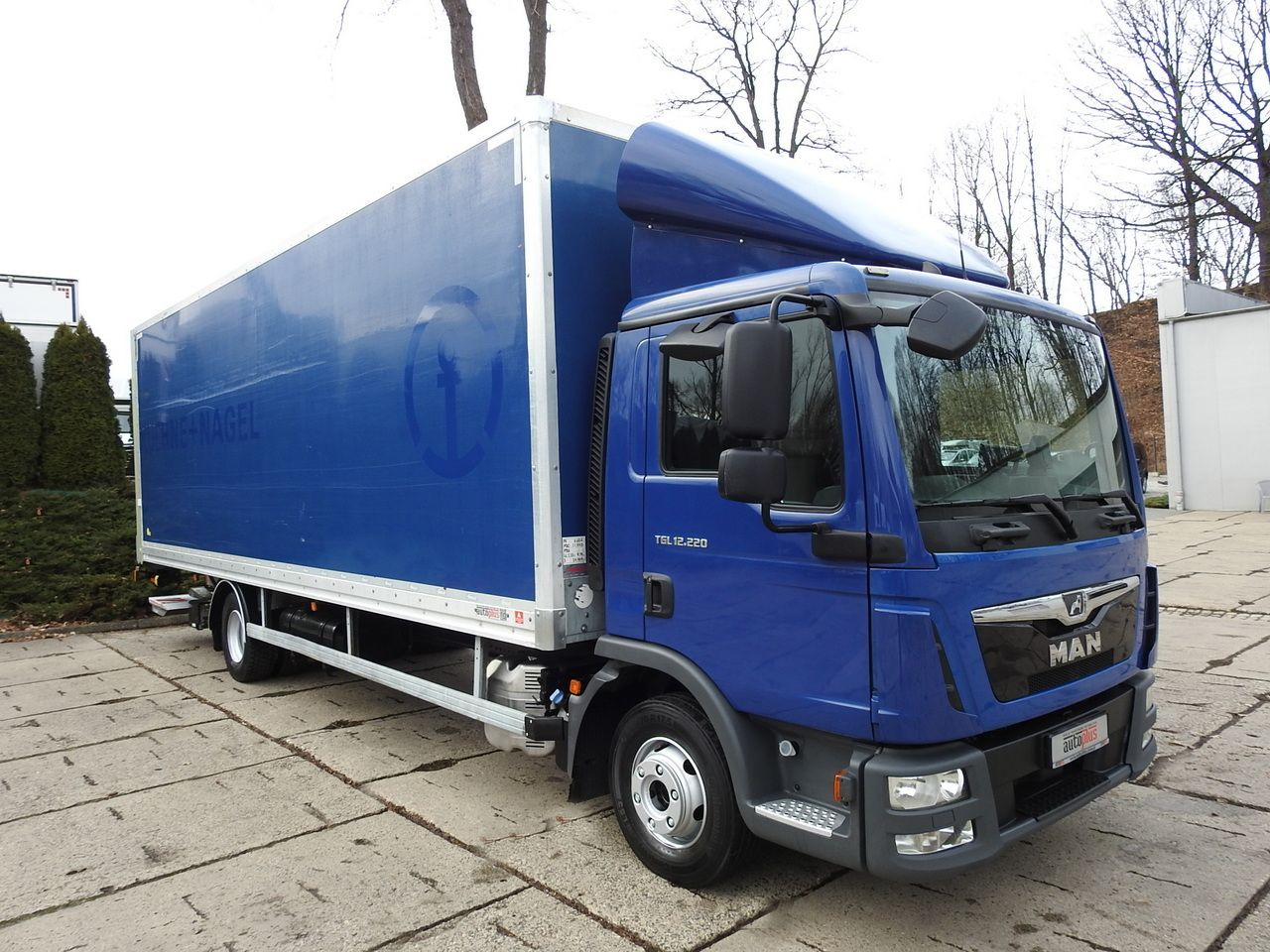 MAN TGL 12.220 BOX LIFT 18 PALLETS CRUISE CONTROLAIR CONDITIONING PNEUMATICS AUTOMATIC TWIN WHEELS  220HP - Carrinha de contentor: foto 4 MAN TGL 12.220 BOX LIFT 18 PALLETS CRUISE CONTROLAIR CONDITIONING PNEUMATICS AUTOMATIC TWIN WHEELS  220HP - Carrinha de contentor: foto 4