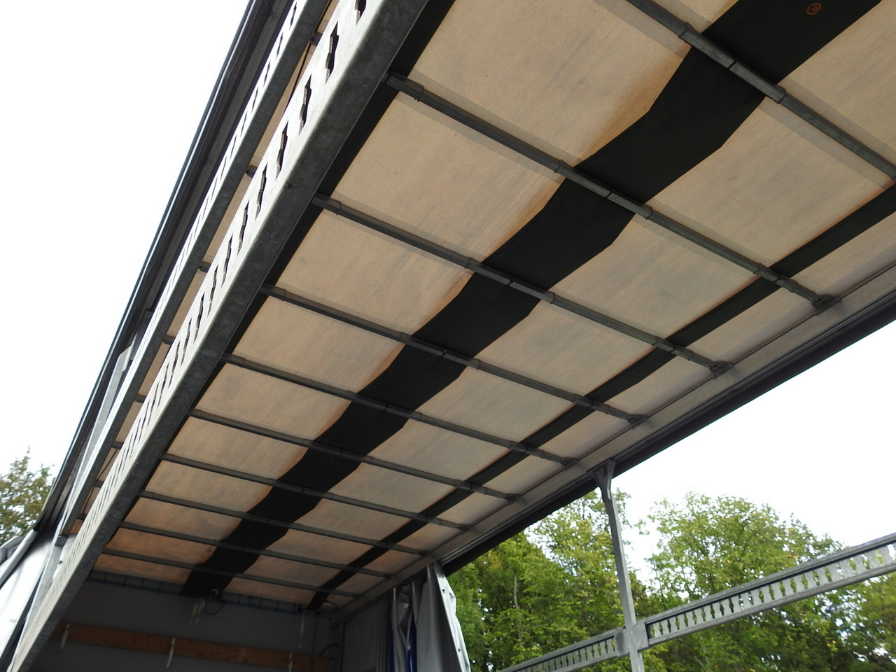 Leasing de MERCEDES ATEGO 1221 TARPAULIN LIFT 16 PALLETS WEBASTO AIR CONDITIONING PNEUMATICS TWIN WHEELS 230HP MERCEDES ATEGO 1221 TARPAULIN LIFT 16 PALLETS WEBASTO AIR CONDITIONING PNEUMATICS TWIN WHEELS 230HP: foto 24 Leasing de MERCEDES ATEGO 1221 TARPAULIN LIFT 16 PALLETS WEBASTO AIR CONDITIONING PNEUMATICS TWIN WHEELS 230HP MERCEDES ATEGO 1221 TARPAULIN LIFT 16 PALLETS WEBASTO AIR CONDITIONING PNEUMATICS TWIN WHEELS 230HP: foto 24