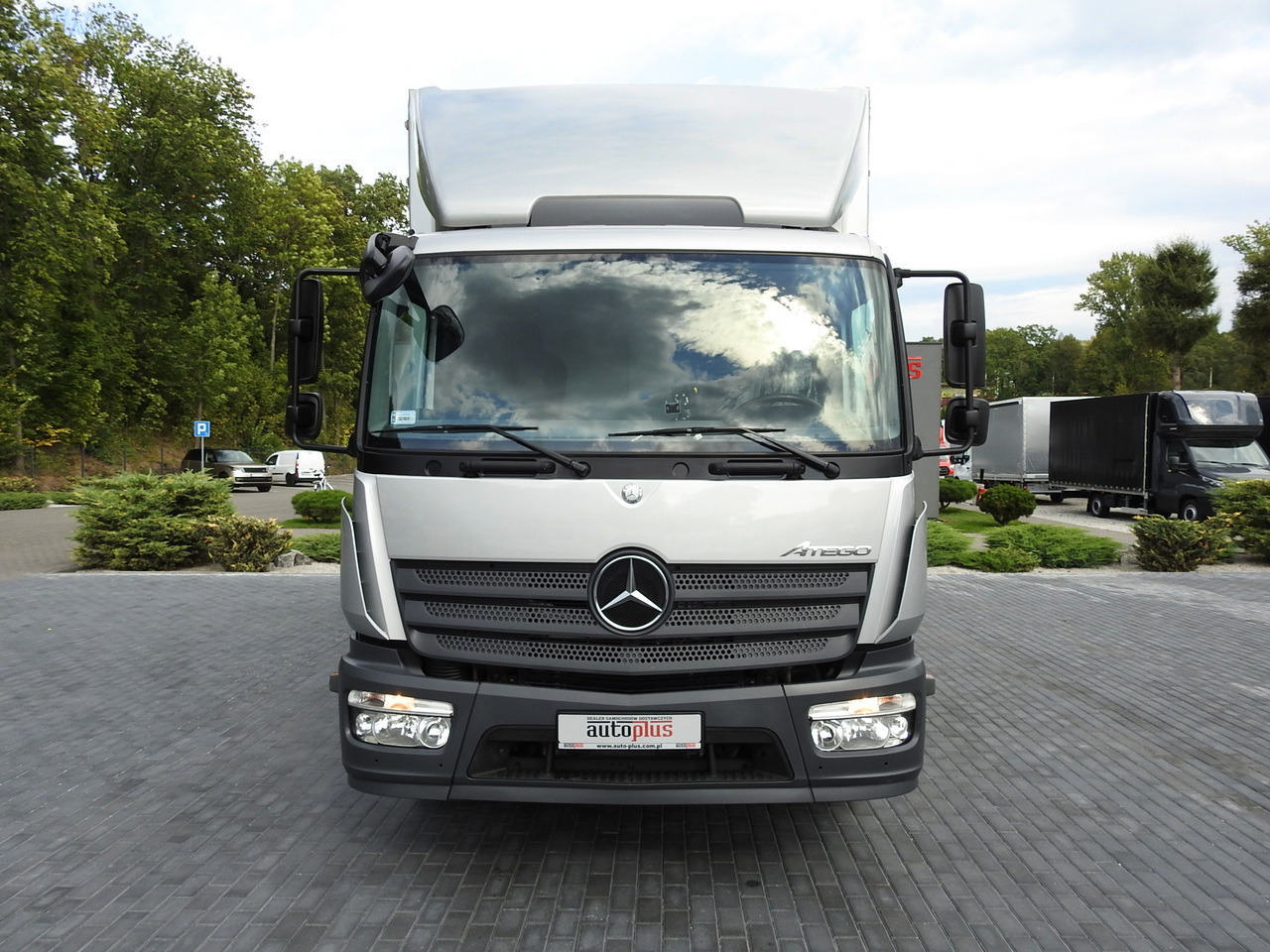 MERCEDES ATEGO 1221 TARPAULIN LIFT 16 PALLETS WEBASTO AIR CONDITIONING PNEUMATICS TWIN WHEELS 230HP - Carrinha de lona: foto 5 MERCEDES ATEGO 1221 TARPAULIN LIFT 16 PALLETS WEBASTO AIR CONDITIONING PNEUMATICS TWIN WHEELS 230HP - Carrinha de lona: foto 5