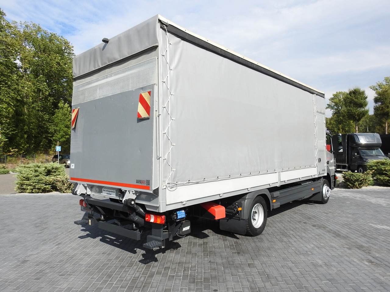 MERCEDES ATEGO 1221 TARPAULIN LIFT 16 PALLETS WEBASTO AIR CONDITIONING PNEUMATICS TWIN WHEELS 230HP - Carrinha de lona: foto 3 MERCEDES ATEGO 1221 TARPAULIN LIFT 16 PALLETS WEBASTO AIR CONDITIONING PNEUMATICS TWIN WHEELS 230HP - Carrinha de lona: foto 3