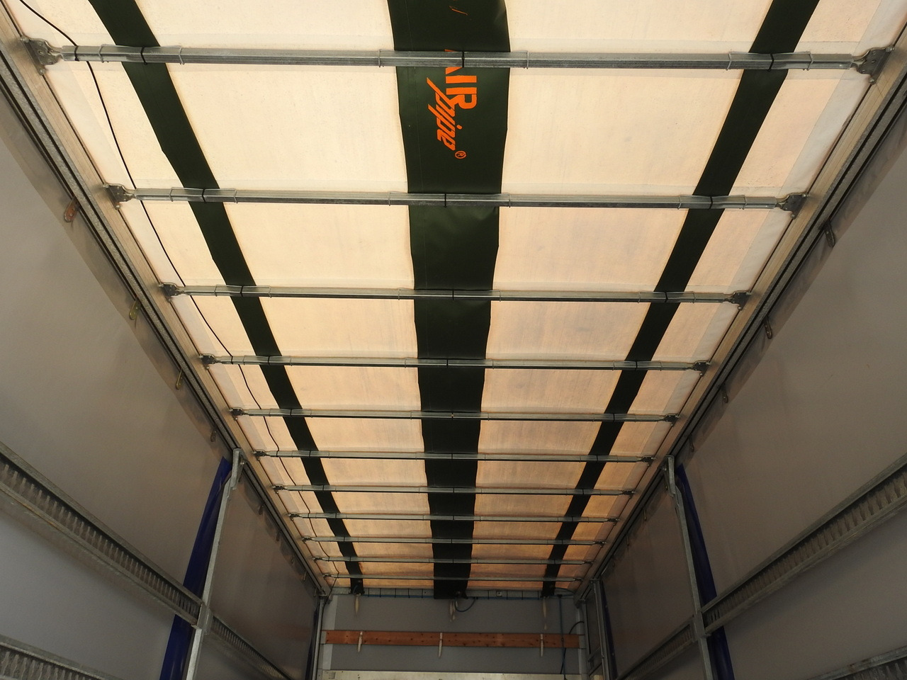 Leasing de MERCEDES ATEGO 1221 TARPAULIN LIFT 16 PALLETS WEBASTO AIR CONDITIONING PNEUMATICS TWIN WHEELS 230HP MERCEDES ATEGO 1221 TARPAULIN LIFT 16 PALLETS WEBASTO AIR CONDITIONING PNEUMATICS TWIN WHEELS 230HP: foto 25 Leasing de MERCEDES ATEGO 1221 TARPAULIN LIFT 16 PALLETS WEBASTO AIR CONDITIONING PNEUMATICS TWIN WHEELS 230HP MERCEDES ATEGO 1221 TARPAULIN LIFT 16 PALLETS WEBASTO AIR CONDITIONING PNEUMATICS TWIN WHEELS 230HP: foto 25