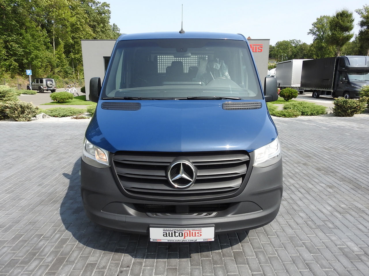 MERCEDES SPRINTER 316 STAKE BODY DOUBLE CABIN DOKA 7 SEATS AIR CONDITIONING 160HP - Carrinha cabine dupla: foto 5 MERCEDES SPRINTER 316 STAKE BODY DOUBLE CABIN DOKA 7 SEATS AIR CONDITIONING 160HP - Carrinha cabine dupla: foto 5