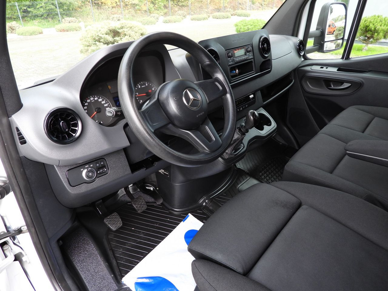 MERCEDES SPRINTER 316 TARPAULIN 10 PALLETS TWIN WHEELS AIR CONDITIONING  165HP - Carrinha de lona: foto 2 MERCEDES SPRINTER 316 TARPAULIN 10 PALLETS TWIN WHEELS AIR CONDITIONING  165HP - Carrinha de lona: foto 2