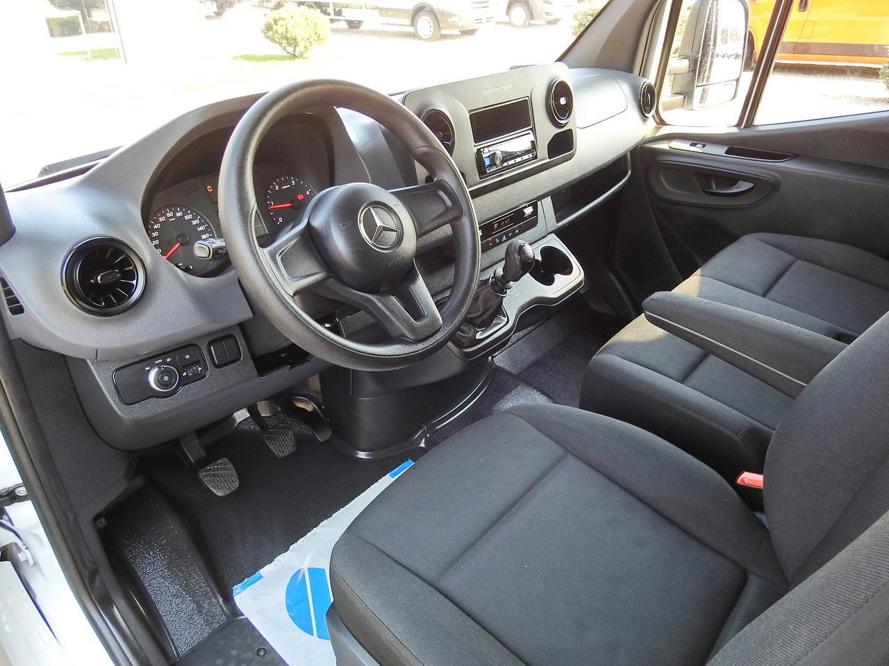 MERCEDES SPRINTER 316 TARPAULIN 10 PALLETS WEBASTO AIR CONDITIONING 165HP - Carrinha de lona: foto 2 MERCEDES SPRINTER 316 TARPAULIN 10 PALLETS WEBASTO AIR CONDITIONING 165HP - Carrinha de lona: foto 2