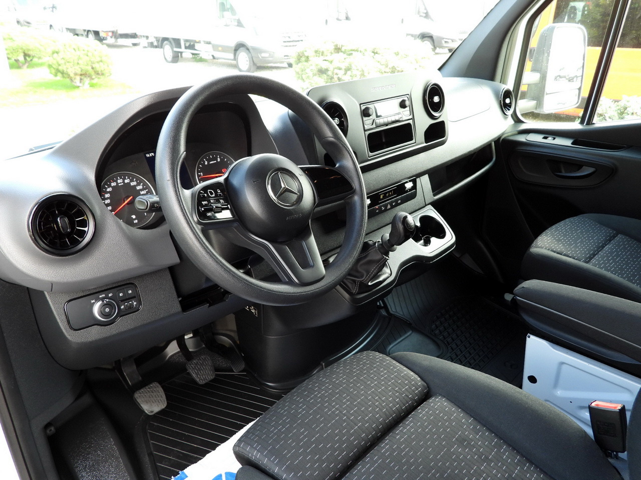 MERCEDES SPRINTER 316 TARPAULIN 8 PALLETS WEBASTO CRUISE CONTROL AIR CONDITIONING 160HP - Carrinha de lona: foto 2 MERCEDES SPRINTER 316 TARPAULIN 8 PALLETS WEBASTO CRUISE CONTROL AIR CONDITIONING 160HP - Carrinha de lona: foto 2