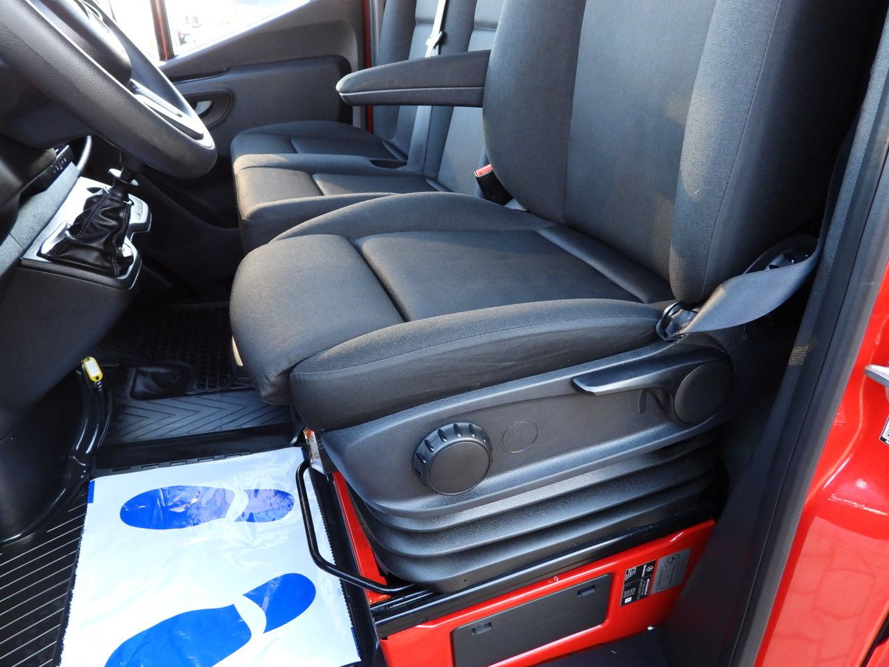 Leasing de MERCEDES SPRINTER 316 TARPAULIN LIFT 8 PALLETS WEBASTO CRUISE CONTROL AIR CONDITIONING 160HP MERCEDES SPRINTER 316 TARPAULIN LIFT 8 PALLETS WEBASTO CRUISE CONTROL AIR CONDITIONING 160HP: foto 33 Leasing de MERCEDES SPRINTER 316 TARPAULIN LIFT 8 PALLETS WEBASTO CRUISE CONTROL AIR CONDITIONING 160HP MERCEDES SPRINTER 316 TARPAULIN LIFT 8 PALLETS WEBASTO CRUISE CONTROL AIR CONDITIONING 160HP: foto 33