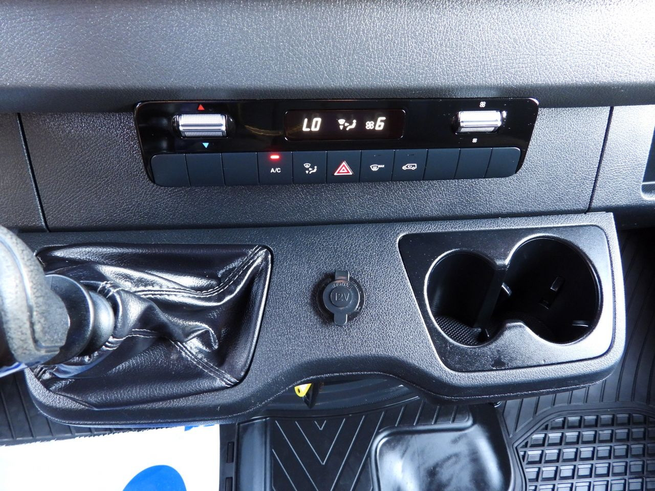 Leasing de MERCEDES SPRINTER 316 TARPAULIN LIFT 8 PALLETS WEBASTO CRUISE CONTROL AIR CONDITIONING 160HP MERCEDES SPRINTER 316 TARPAULIN LIFT 8 PALLETS WEBASTO CRUISE CONTROL AIR CONDITIONING 160HP: foto 39 Leasing de MERCEDES SPRINTER 316 TARPAULIN LIFT 8 PALLETS WEBASTO CRUISE CONTROL AIR CONDITIONING 160HP MERCEDES SPRINTER 316 TARPAULIN LIFT 8 PALLETS WEBASTO CRUISE CONTROL AIR CONDITIONING 160HP: foto 39