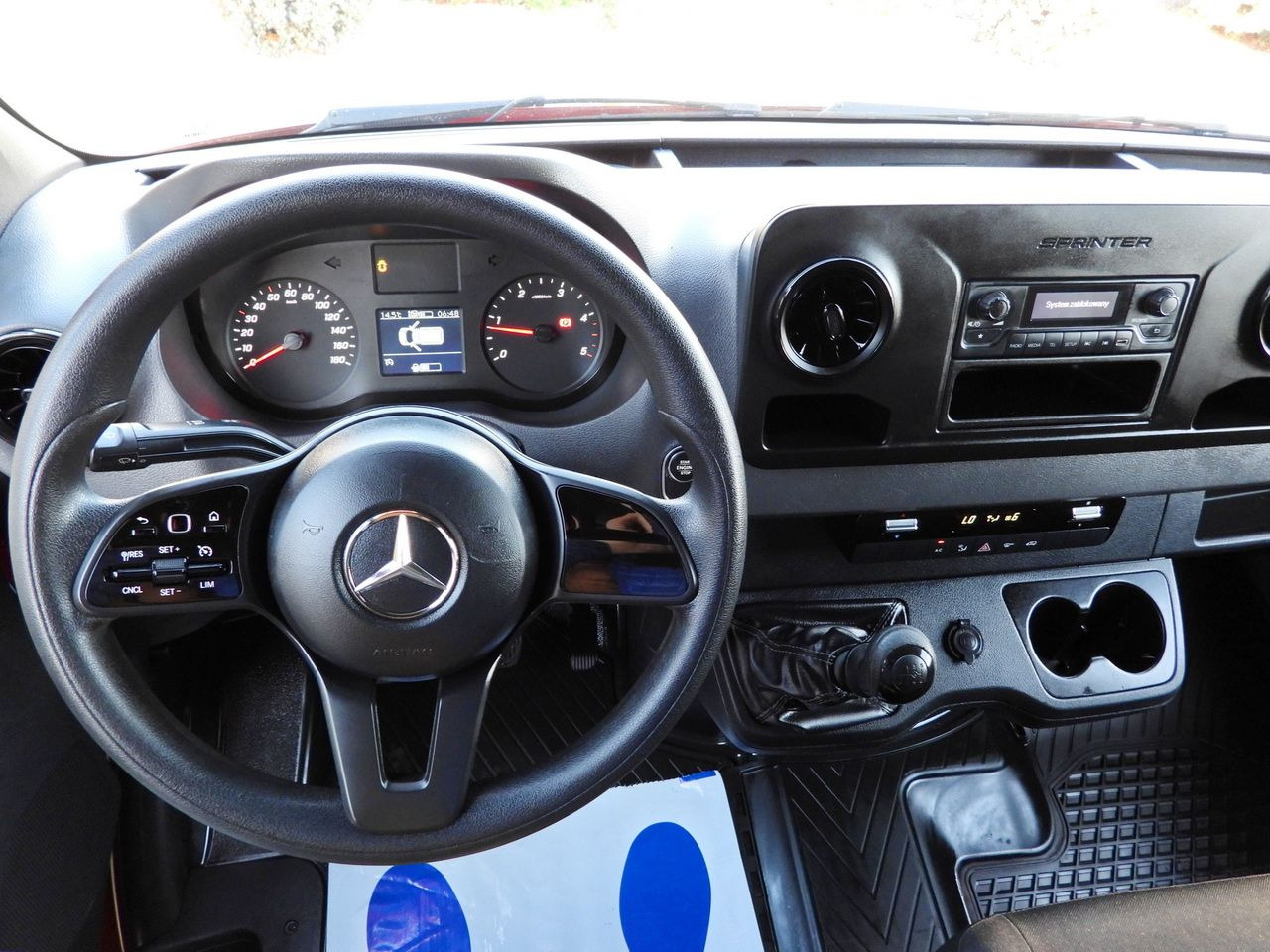 Leasing de MERCEDES SPRINTER 316 TARPAULIN LIFT 8 PALLETS WEBASTO CRUISE CONTROL AIR CONDITIONING 160HP MERCEDES SPRINTER 316 TARPAULIN LIFT 8 PALLETS WEBASTO CRUISE CONTROL AIR CONDITIONING 160HP: foto 34 Leasing de MERCEDES SPRINTER 316 TARPAULIN LIFT 8 PALLETS WEBASTO CRUISE CONTROL AIR CONDITIONING 160HP MERCEDES SPRINTER 316 TARPAULIN LIFT 8 PALLETS WEBASTO CRUISE CONTROL AIR CONDITIONING 160HP: foto 34