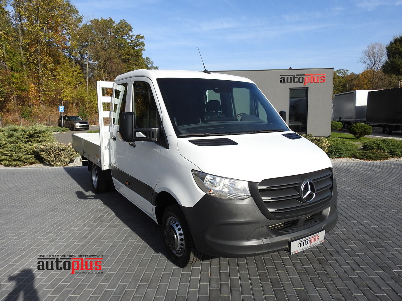 MERCEDES SPRINTER 516 STAKE BODY DOUBLE CABIN DOKA 6 SEATS CRUISE CONTROL AIR CONDITIONING TWIN WHEELS 160HP - Carrinha cabine dupla: foto 1 MERCEDES SPRINTER 516 STAKE BODY DOUBLE CABIN DOKA 6 SEATS CRUISE CONTROL AIR CONDITIONING TWIN WHEELS 160HP - Carrinha cabine dupla: foto 1