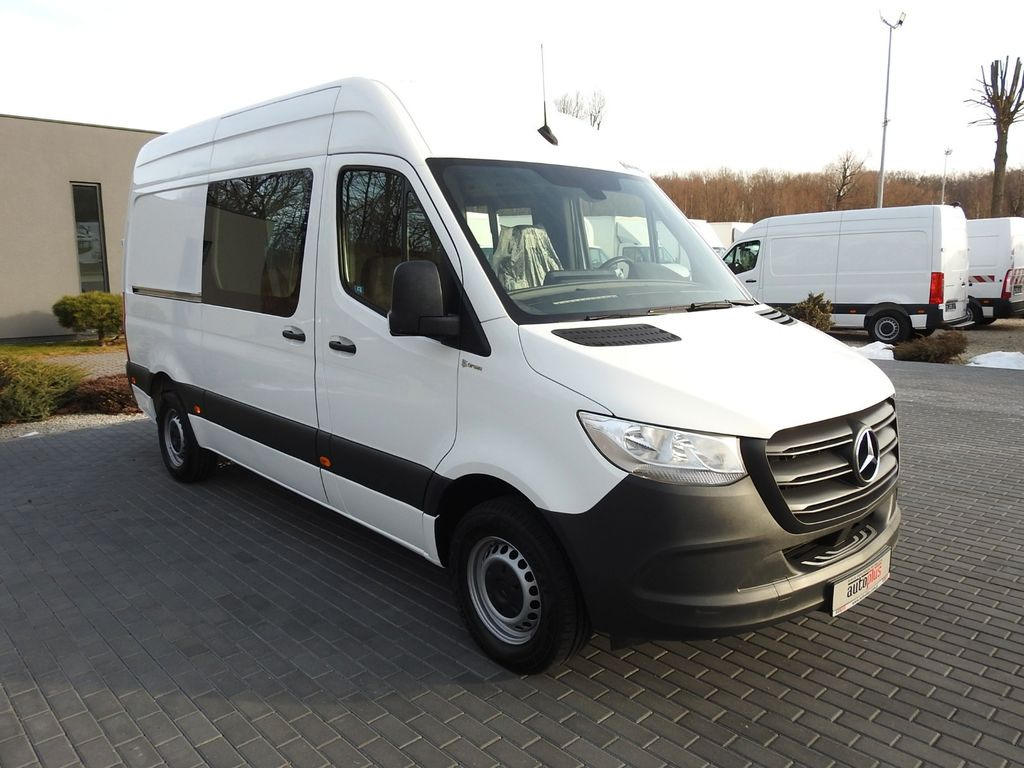 Mercedes-Benz SPRINTER 314 KASTENWAGEN DOPPELKABINE 6 SITZE - Furgão, Carrinha cabine dupla: foto 4 Mercedes-Benz SPRINTER 314 KASTENWAGEN DOPPELKABINE 6 SITZE - Furgão, Carrinha cabine dupla: foto 4