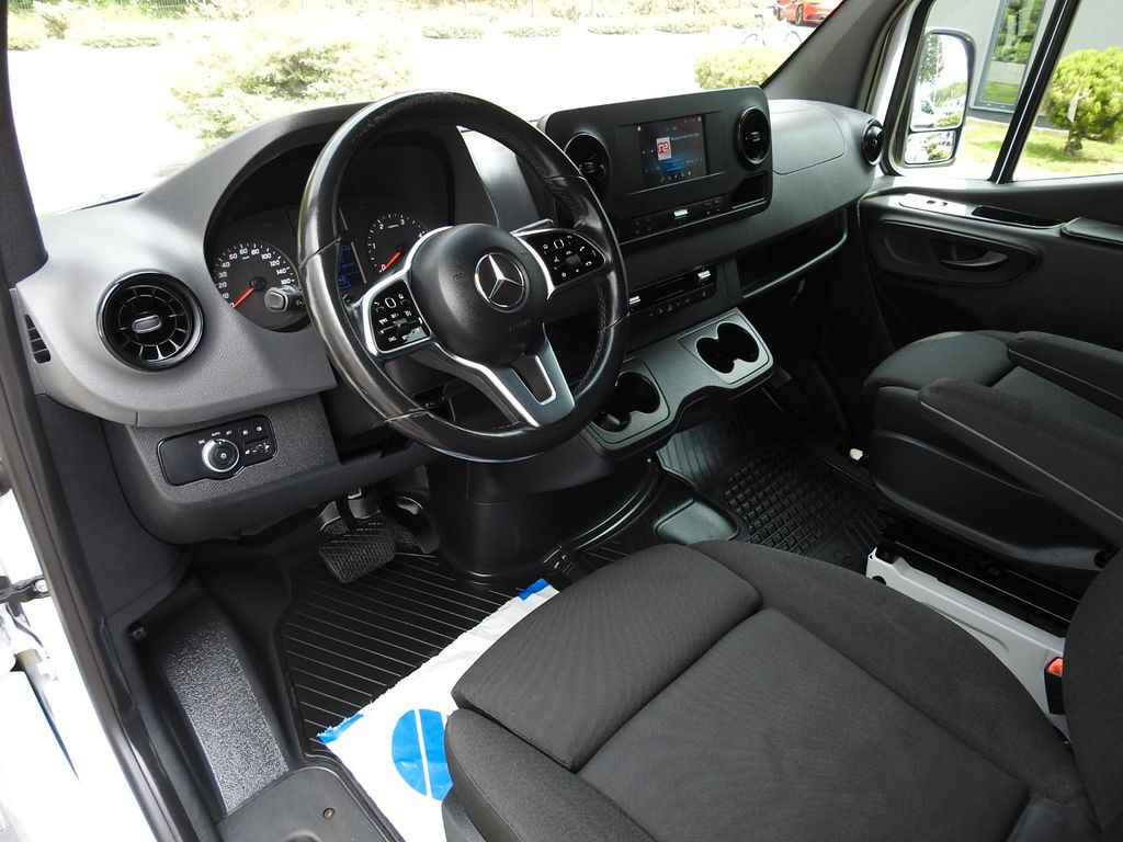 Mercedes-Benz SPRINTER KASTENWAGEN DOPPELKABINE 5 SITZE A/C - Furgão, Carrinha cabine dupla: foto 2 Mercedes-Benz SPRINTER KASTENWAGEN DOPPELKABINE 5 SITZE A/C - Furgão, Carrinha cabine dupla: foto 2