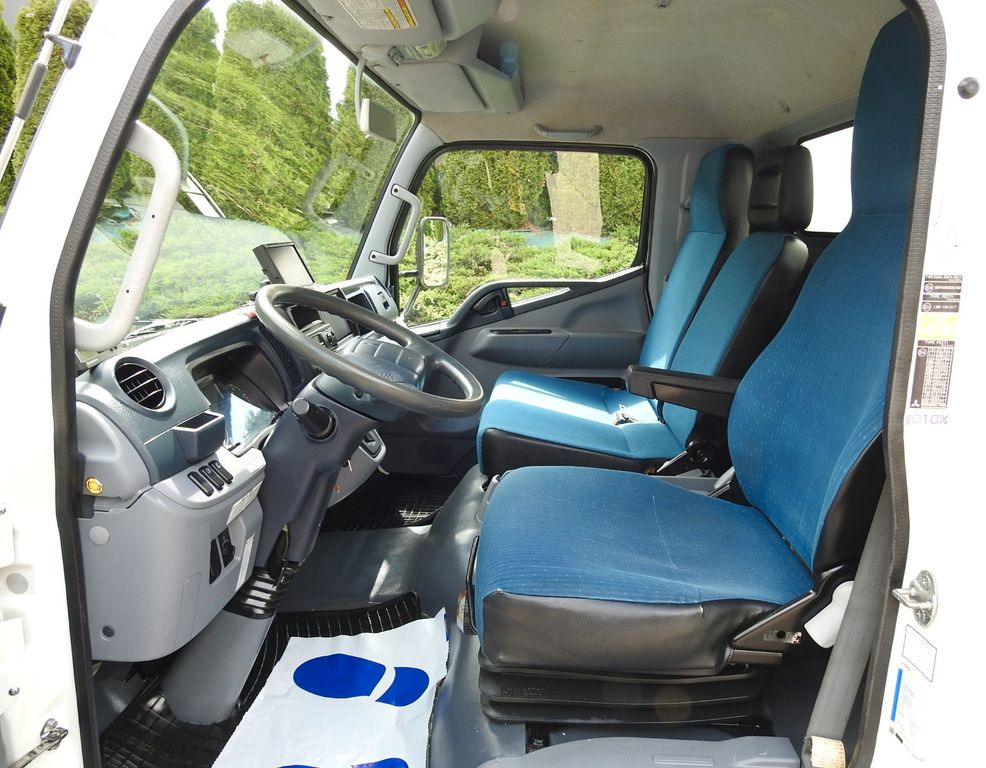 Carrinha frigorífica Mitsubishi CANTER FUSO  CONTAINER  REFRIGERATOR  -4*C LIFT: foto 27