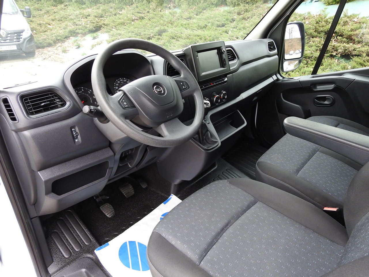 OPEL MOVANO REFRIGERATOR VAN 0*C CRUISE CONTROL NAVIGATION AIR CONDITIONING LED LIGHTS 136HP - Carrinha frigorífica: foto 2 OPEL MOVANO REFRIGERATOR VAN 0*C CRUISE CONTROL NAVIGATION AIR CONDITIONING LED LIGHTS 136HP - Carrinha frigorífica: foto 2