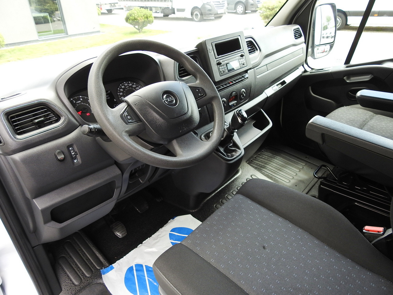 OPEL MOVANO TARPAULIN 10 PALLETS WEBASTO CRUISE CONTROL AIR CONDITIONING PNEUMATICS 165HP - Carrinha de lona: foto 2 OPEL MOVANO TARPAULIN 10 PALLETS WEBASTO CRUISE CONTROL AIR CONDITIONING PNEUMATICS 165HP - Carrinha de lona: foto 2