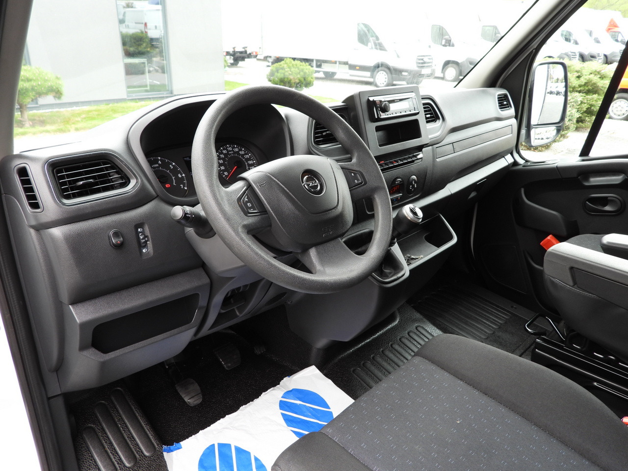 OPEL MOVANO TARPAULIN 10 PALLETS WEBASTO CRUISE CONTROL LED LIGHTS PNEUMATICS AIR CONDITIONING 165HP - Carrinha de lona: foto 2 OPEL MOVANO TARPAULIN 10 PALLETS WEBASTO CRUISE CONTROL LED LIGHTS PNEUMATICS AIR CONDITIONING 165HP - Carrinha de lona: foto 2