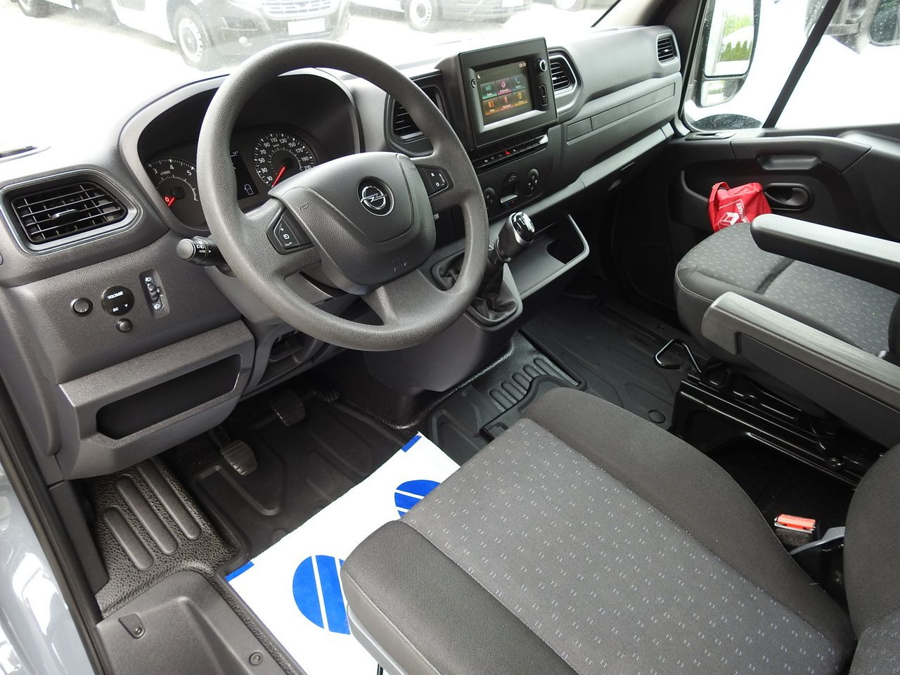 OPEL MOVANO TARPAULIN LIFT 9 PALLETS WEBASTO CRUISE CONTROL NAVIGATION LED LIGHTS PNEUMATICS AIR CONDITIONING 165HP - Carrinha de lona: foto 2 OPEL MOVANO TARPAULIN LIFT 9 PALLETS WEBASTO CRUISE CONTROL NAVIGATION LED LIGHTS PNEUMATICS AIR CONDITIONING 165HP - Carrinha de lona: foto 2