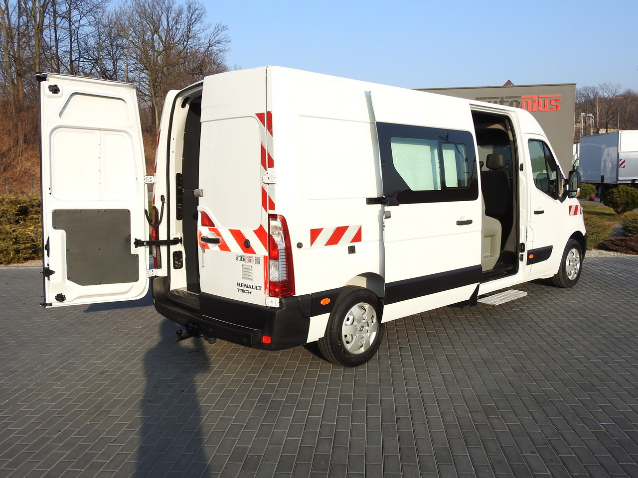 RENAULT MASTER BOX DELIVERY VAN 7 SEATS CRUISE CONTROL AIR CONDITIONING 130HP - Furgão: foto 3 RENAULT MASTER BOX DELIVERY VAN 7 SEATS CRUISE CONTROL AIR CONDITIONING 130HP - Furgão: foto 3
