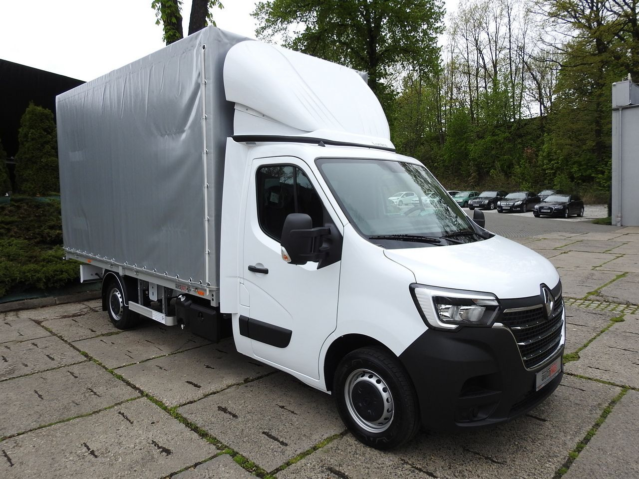 RENAULT MASTER NEW TARPAULIN 8 PALLETS CRUISE CONTROL LED LIGHTS AIR CONDITIONING 165HP - Carrinha de lona: foto 4 RENAULT MASTER NEW TARPAULIN 8 PALLETS CRUISE CONTROL LED LIGHTS AIR CONDITIONING 165HP - Carrinha de lona: foto 4