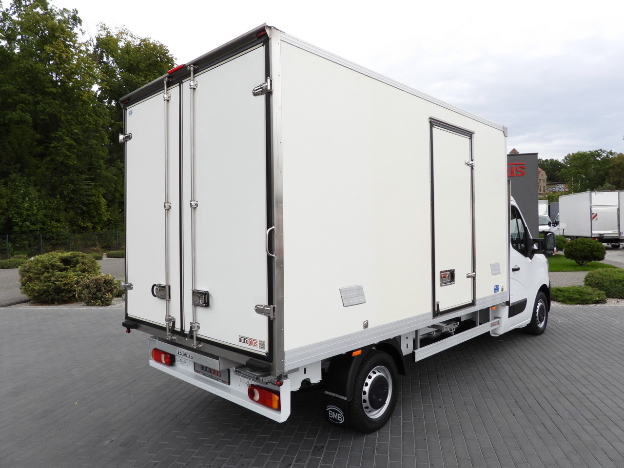 RENAULT MASTER REGRIGERATOR BOX 1*C LED LIGHTS AIR CONDITIONING 165HP - Carrinha frigorífica: foto 3 RENAULT MASTER REGRIGERATOR BOX 1*C LED LIGHTS AIR CONDITIONING 165HP - Carrinha frigorífica: foto 3