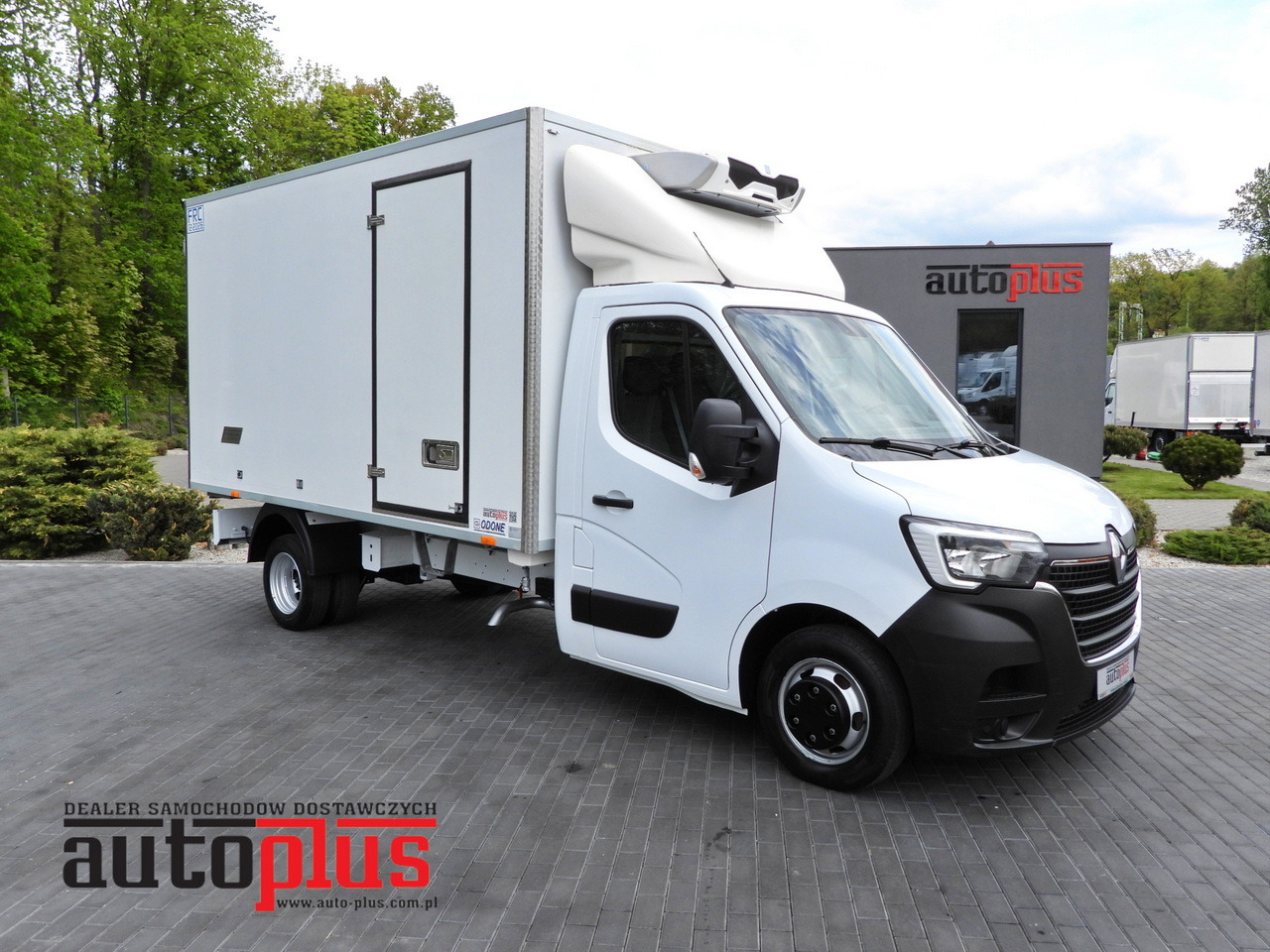 RENAULT MASTER REGRIGERATOR BOX -10*C CRUISE CONTROL LED LIGHTS TWIN WHEELS AIR CONDITIONING 145HP - Carrinha frigorífica: foto 1 RENAULT MASTER REGRIGERATOR BOX -10*C CRUISE CONTROL LED LIGHTS TWIN WHEELS AIR CONDITIONING 145HP - Carrinha frigorífica: foto 1