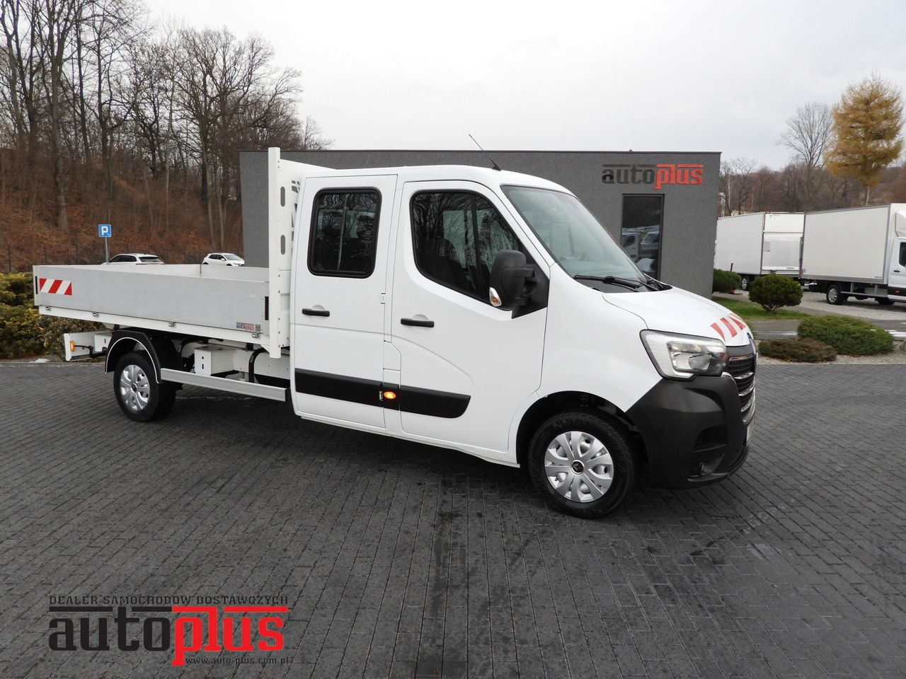 RENAULT MASTER STAKE BODY DOUBLE CABIN DOKA 6 SEATS CRUISE CONTROL NAVIGATION LED LIGHTS AIR CONDITIONING 150HP - Carrinha cabine dupla: foto 1 RENAULT MASTER STAKE BODY DOUBLE CABIN DOKA 6 SEATS CRUISE CONTROL NAVIGATION LED LIGHTS AIR CONDITIONING 150HP - Carrinha cabine dupla: foto 1