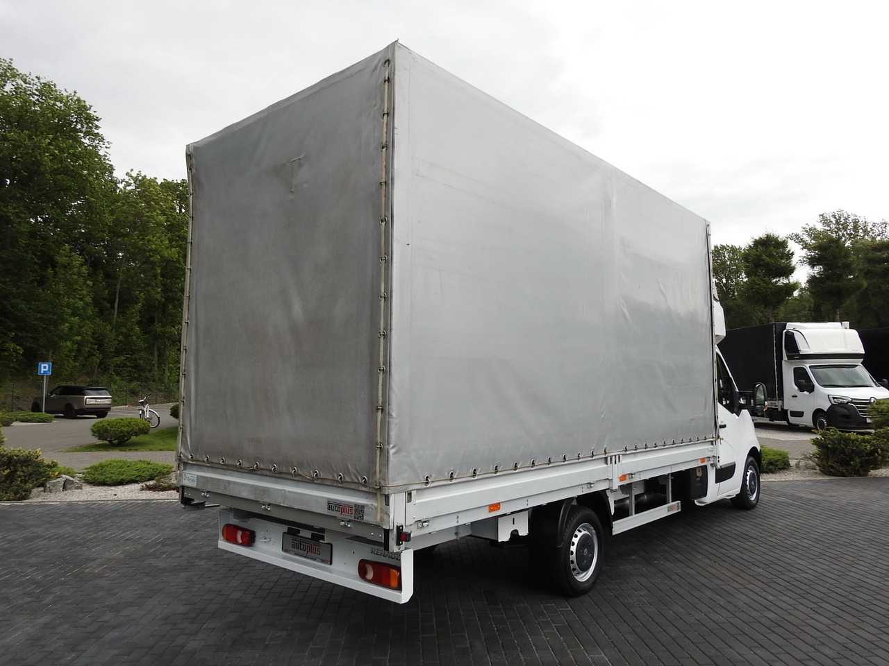 RENAULT MASTER TARPAULIN 10 PALLETS WEBASTO CRUISE CONTROL AIR CONDITIONING  170HP - Carrinha de lona: foto 3 RENAULT MASTER TARPAULIN 10 PALLETS WEBASTO CRUISE CONTROL AIR CONDITIONING  170HP - Carrinha de lona: foto 3