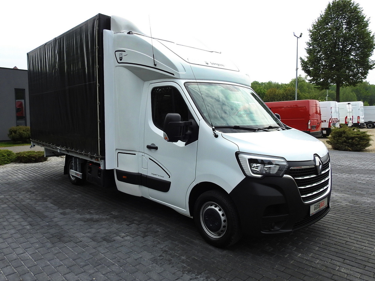 RENAULT MASTER TARPAULIN 10 PALLETS WEBASTO CRUISE CONTROL AIR CONDITIONING LED LIGHTS PNEUMATICS 165HP - Carrinha de lona: foto 4 RENAULT MASTER TARPAULIN 10 PALLETS WEBASTO CRUISE CONTROL AIR CONDITIONING LED LIGHTS PNEUMATICS 165HP - Carrinha de lona: foto 4