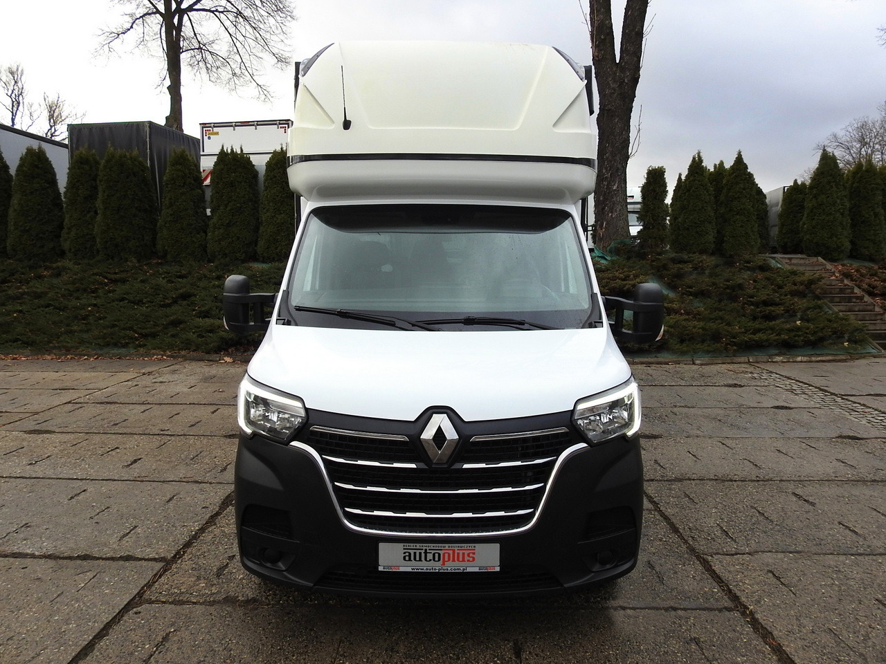 RENAULT MASTER TARPAULIN 10 PALLETS WEBASTO CRUISE CONTROL AIR CONDITIONING LED LIGHTS PNEUMATICS 165HP - Carrinha de lona: foto 5 RENAULT MASTER TARPAULIN 10 PALLETS WEBASTO CRUISE CONTROL AIR CONDITIONING LED LIGHTS PNEUMATICS 165HP - Carrinha de lona: foto 5