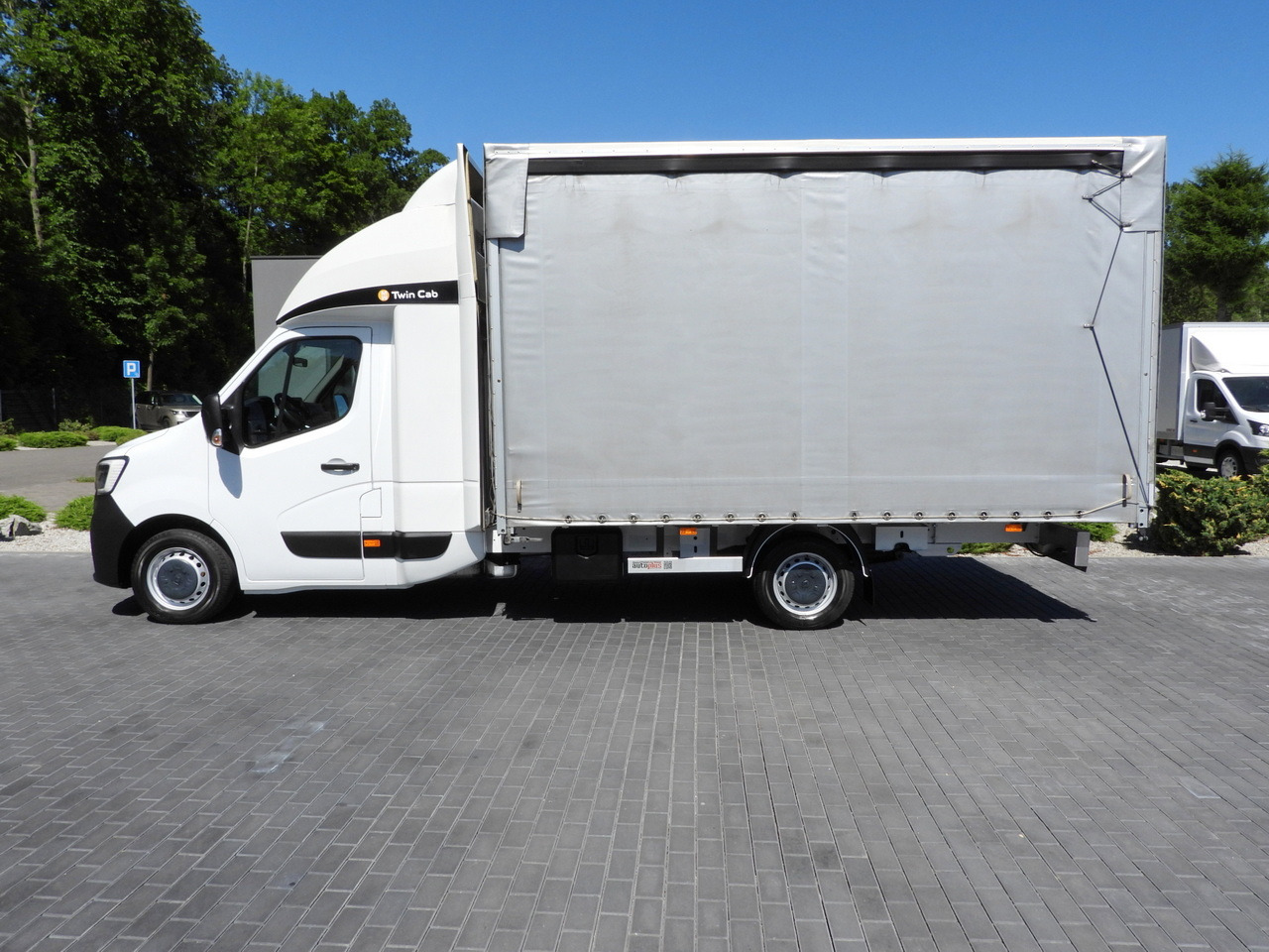 Carrinha de lona RENAULT MASTER  TARPAULIN 10 PALLETS WEBASTO CRUISE CONTROL LED LIGHTS PNEUMATICS AIR CONDITIONING  165HP: foto 9