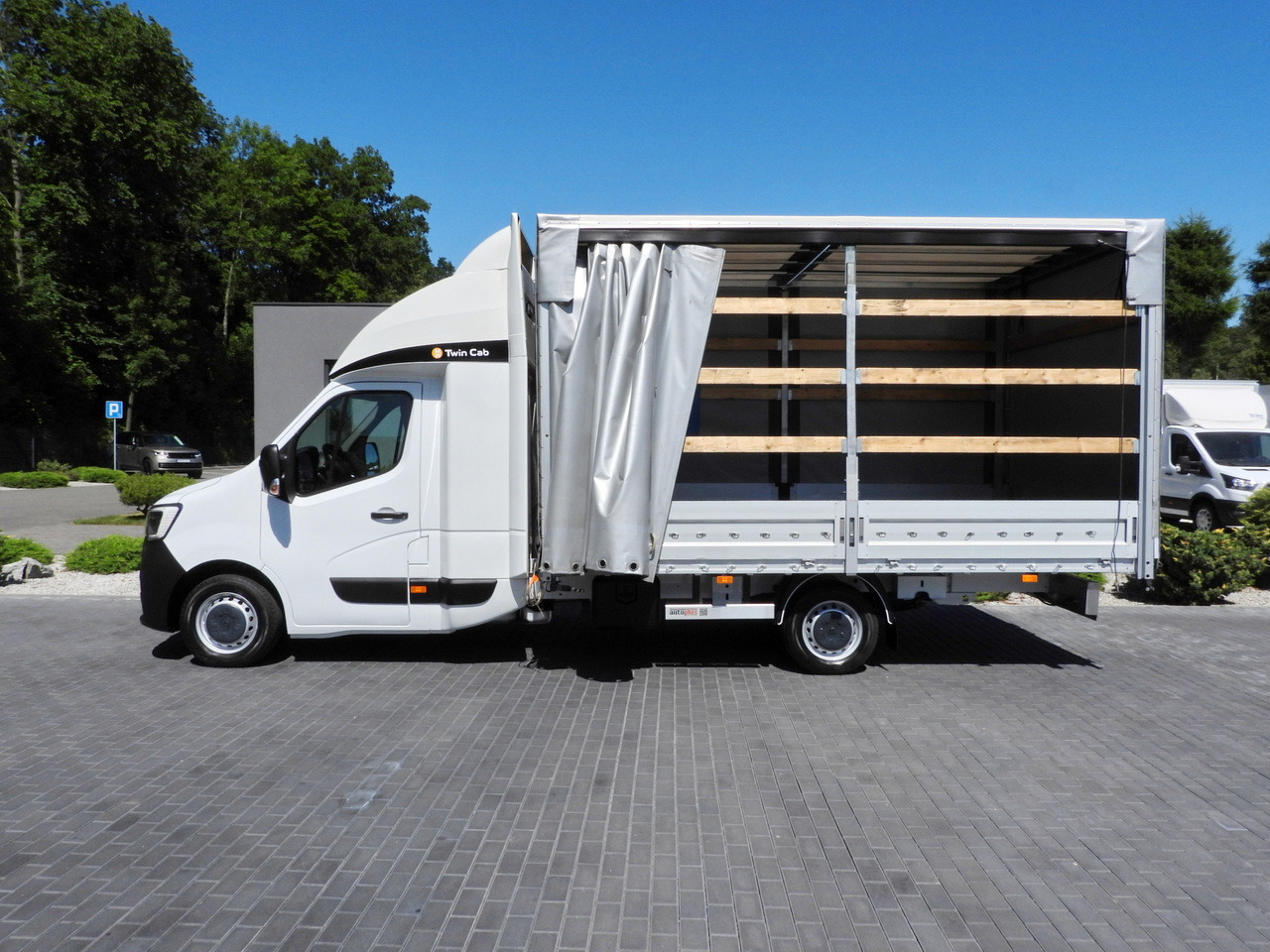 Carrinha de lona RENAULT MASTER  TARPAULIN 10 PALLETS WEBASTO CRUISE CONTROL LED LIGHTS PNEUMATICS AIR CONDITIONING  165HP: foto 8