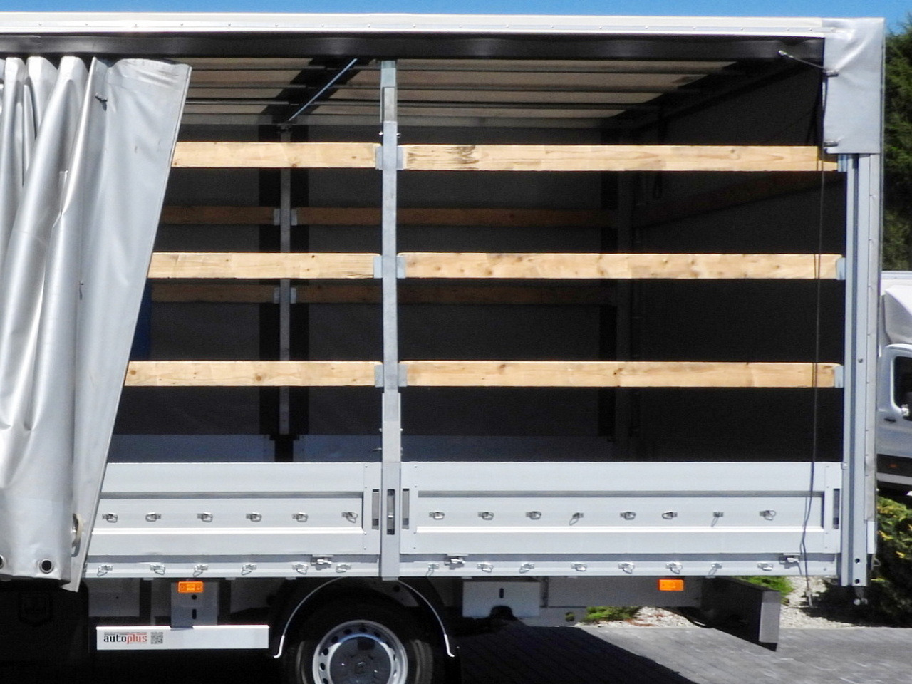 Carrinha de lona RENAULT MASTER  TARPAULIN 10 PALLETS WEBASTO CRUISE CONTROL LED LIGHTS PNEUMATICS AIR CONDITIONING  165HP: foto 24