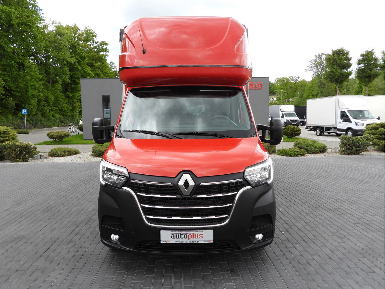 RENAULT MASTER TARPAULIN 10 PALLETS WEBASTO CRUISE CONTROL LED LIGHTS PNEUMATICS AIR CONDITIONING 165HP - Carrinha de lona: foto 5 RENAULT MASTER TARPAULIN 10 PALLETS WEBASTO CRUISE CONTROL LED LIGHTS PNEUMATICS AIR CONDITIONING 165HP - Carrinha de lona: foto 5
