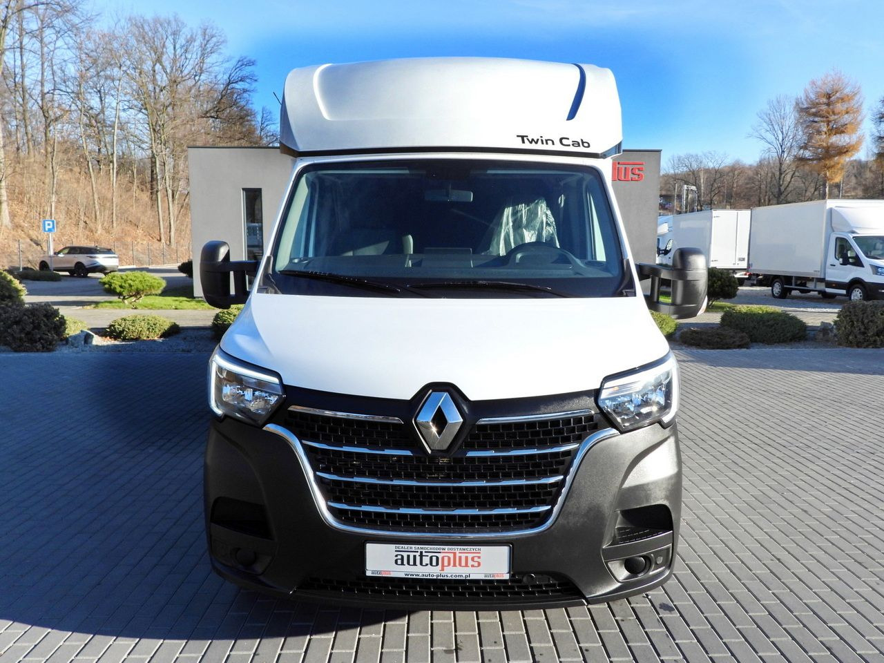RENAULT MASTER TARPAULIN 8 PALLETS WEBASTO CRUISE CONTROL LED LIGHTS AIR CONDITIONING 165HP - Carrinha de lona: foto 5 RENAULT MASTER TARPAULIN 8 PALLETS WEBASTO CRUISE CONTROL LED LIGHTS AIR CONDITIONING 165HP - Carrinha de lona: foto 5