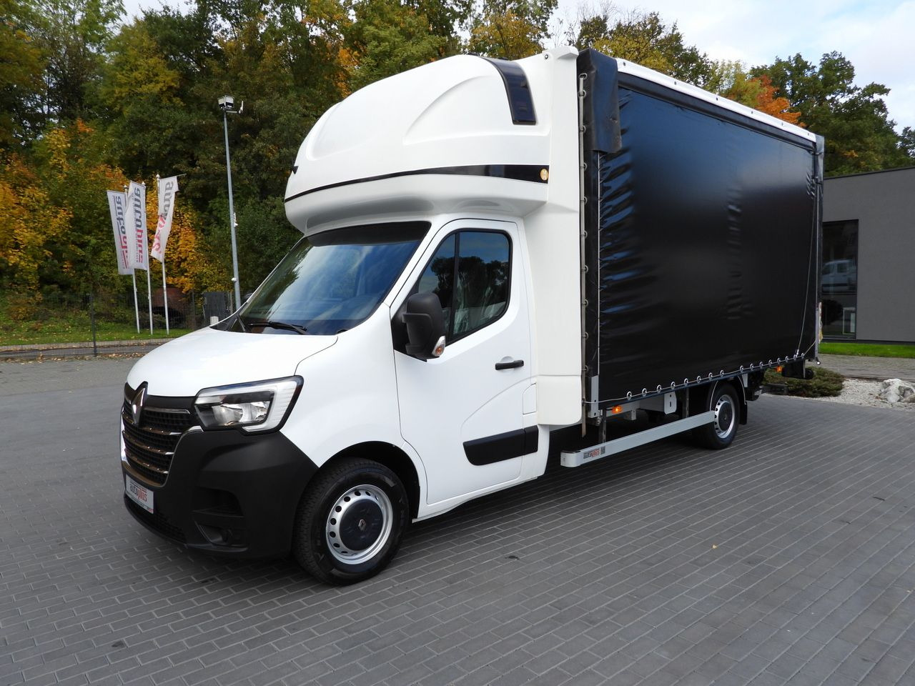 Carrinha de lona RENAULT MASTER TARPAULIN LIFT 10 PALLETS CRUISE CONTROL LED LIGHTS AIR CONDITIONING 165HP: foto 6 Carrinha de lona RENAULT MASTER TARPAULIN LIFT 10 PALLETS CRUISE CONTROL LED LIGHTS AIR CONDITIONING 165HP: foto 6