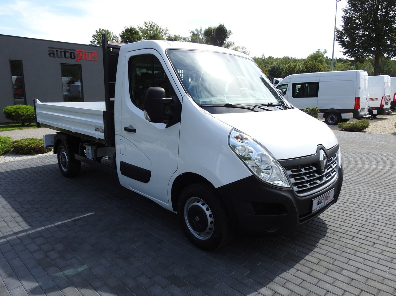 RENAULT MASTER TIPPER 130HP - Carrinha basculante: foto 4 RENAULT MASTER TIPPER 130HP - Carrinha basculante: foto 4